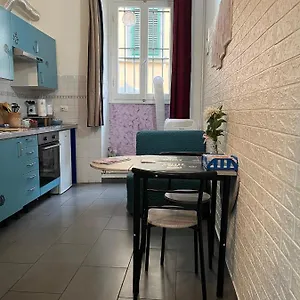 Violet 27 Apartment Florenz