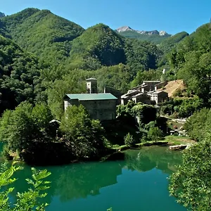 Borgo Landsted Isola Santa