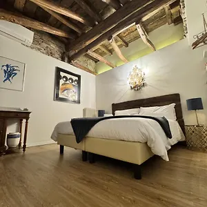 L'8 Boutique Concept Lejlighed Bologna
