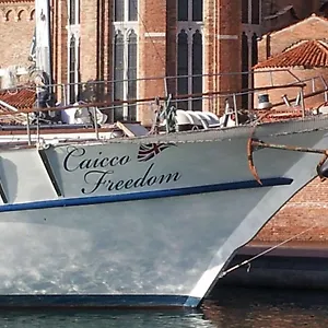 Boat & Breakfast Caicco Freedom Venecia